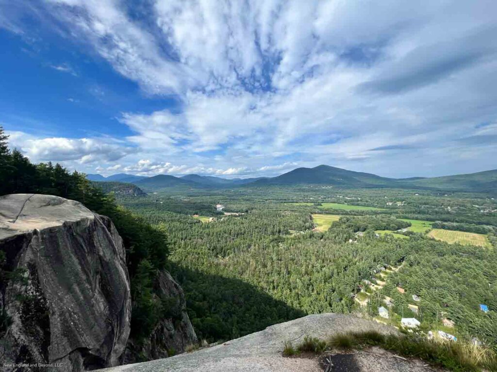 A view from Cathedral Ledge near North Conway 
